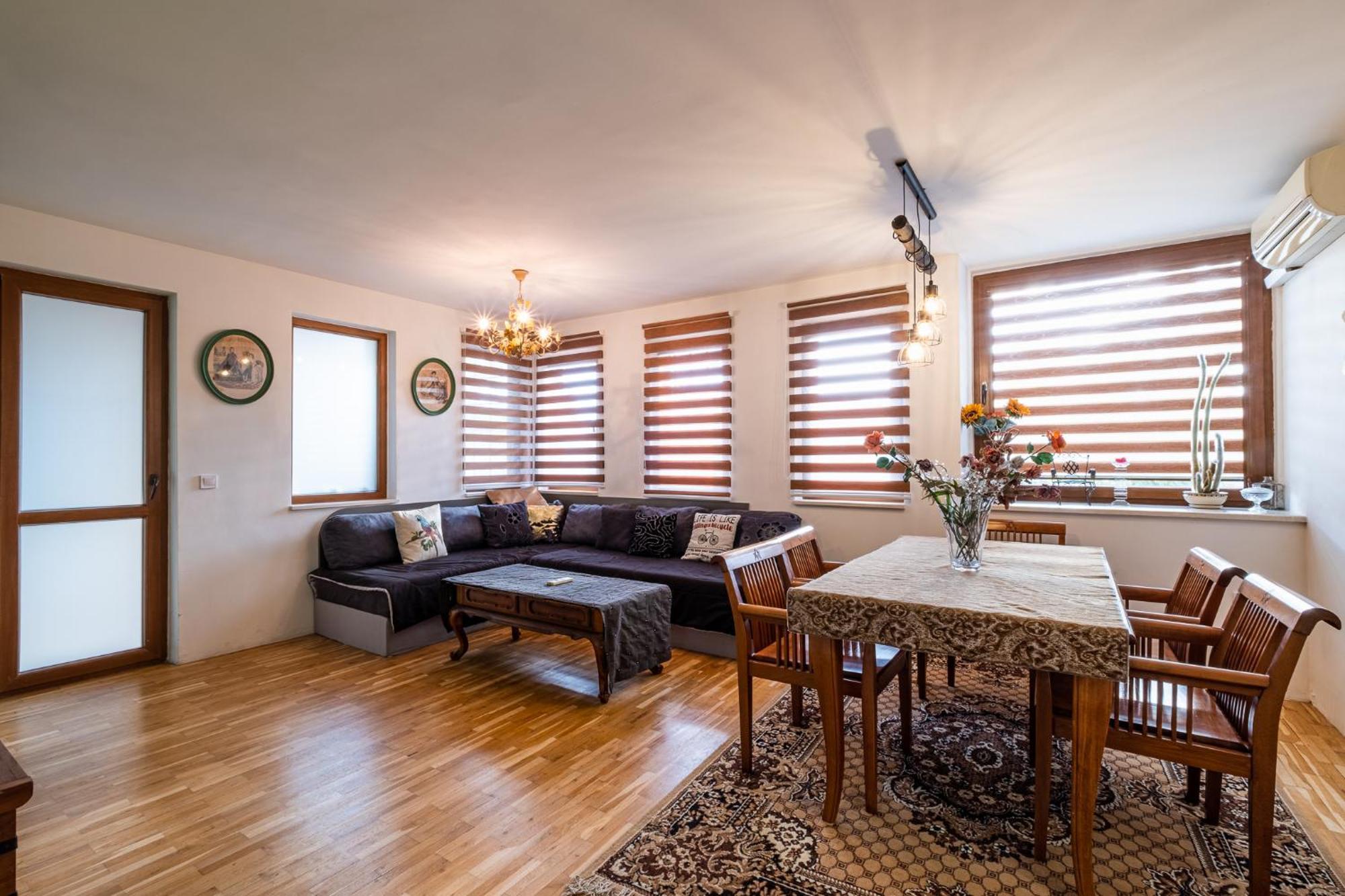 Roman Thermae 2Bdrm Sunny Apartment Βάρνα Εξωτερικό φωτογραφία