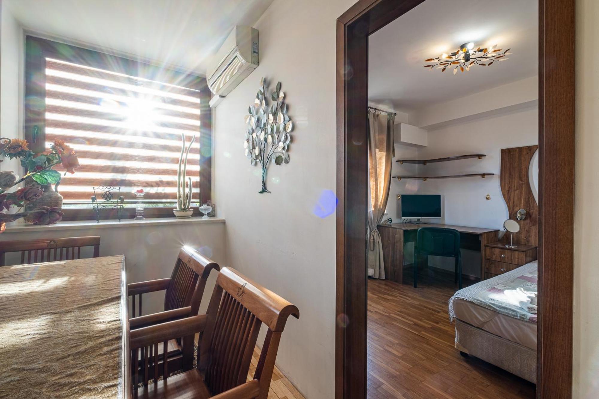 Roman Thermae 2Bdrm Sunny Apartment Βάρνα Εξωτερικό φωτογραφία